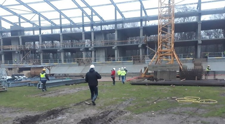Stadiono statybos (Gegužės 1-osios profesinės sąjungos nuotr.)  
