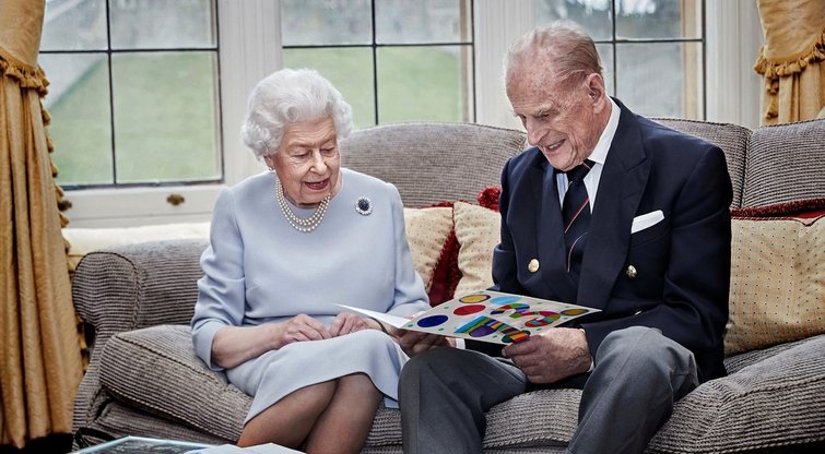 Karalienė Elizabeth II ir princas Philipas (nuotr. SCANPIX)