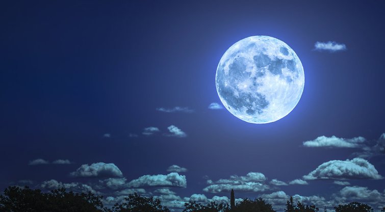 Mėnulis (nuotr. Fotolia.com)