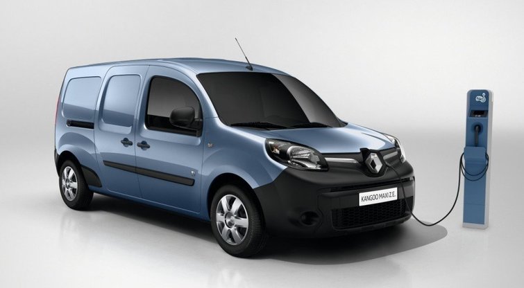„Renault“ komercinių automobilių šeimą papildė du elektromobiliai