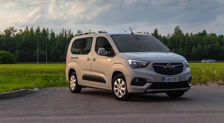 „Opel Combo Life XL“ testas: Stereotipams čia ne vieta