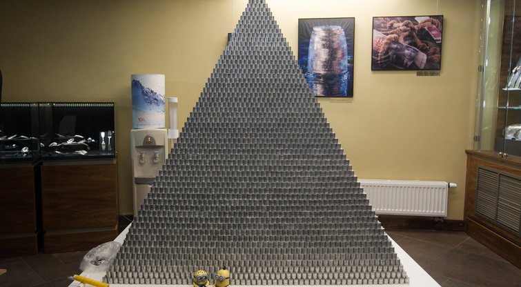 Milijono centų piramidė (nuotr. BFL)