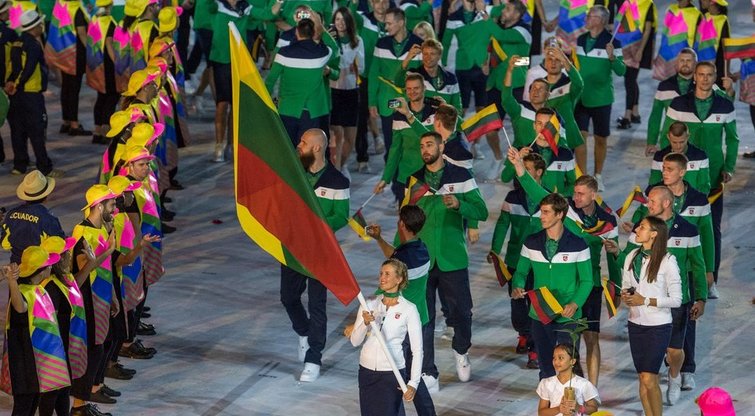 Lietuvos olimpinė delegacija Rio žaidynėse 2016 metais. (Alfredo Pliadžio/LTOK nuotr.)