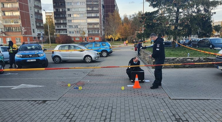 Vilniuje peršautas apsaugos darbuotojas (nuotr. Broniaus Jablonsko)