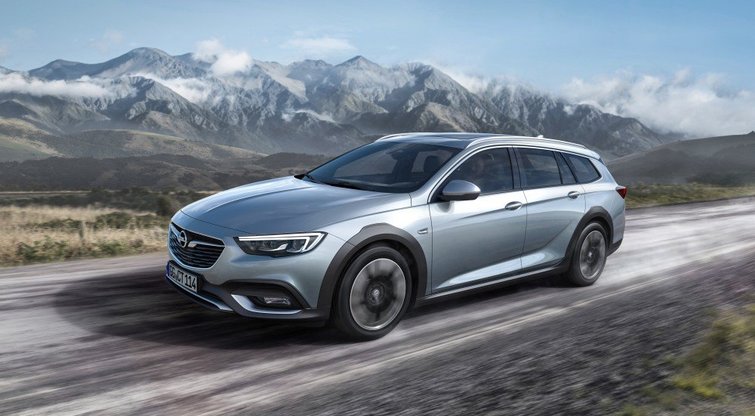 „Insignia Country Tourer“ – naujasis „Opel“ flagmanas įveiks ir bekelę