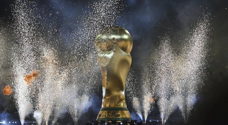 Pasaulio futbolo čempionato taurė (nuotr. SCANPIX)