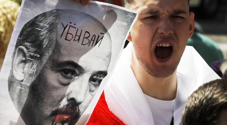 Minskas tokios minios dar nematė – šimtatūkstantinis maršas reikalavo laisvės ir Lukašenkos pasitraukimo (nuotr. SCANPIX)