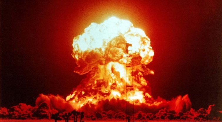 Branduolinės bombos sprogimas (nuotr. Vida Press)