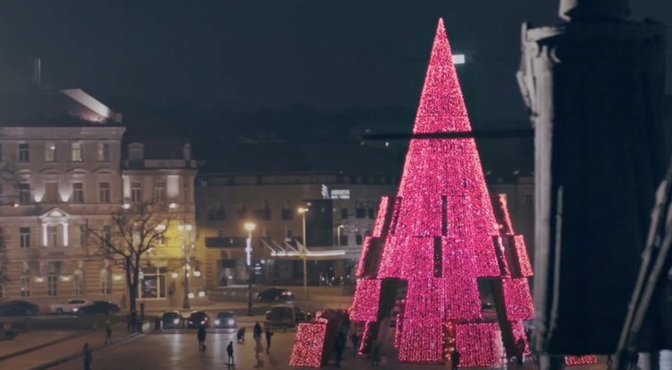 Kalėdinė reklama  (nuotr. stop kadras)