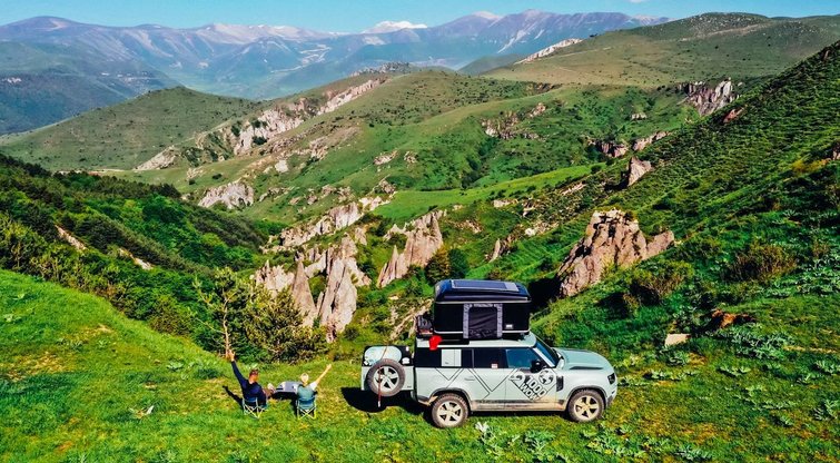 „1000 pasaulio stebuklų“ herojų įspūdžiai iš Sakartvelo ir Armenijos: „Išsaugoti švarų automobilį – neįmanoma“