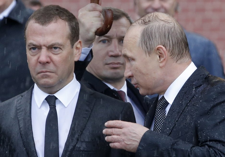 Dmitrijus Medvedevas, Vladimiras Putinas (nuotr. SCANPIX)