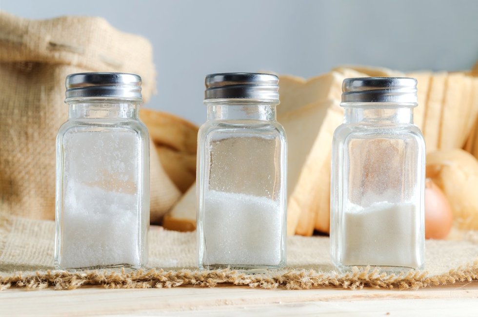 Perteklinė druska ir cukrus: kaip išvengti jų kasdieniuose produktuose