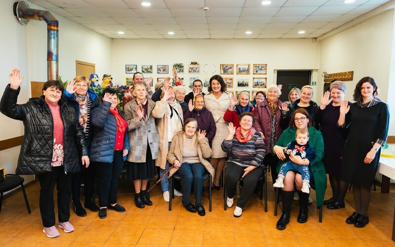 Diana Nausėdienė aplankė Budraičių kaimo bendruomenę (Nuotr. LR prezidentūros) 