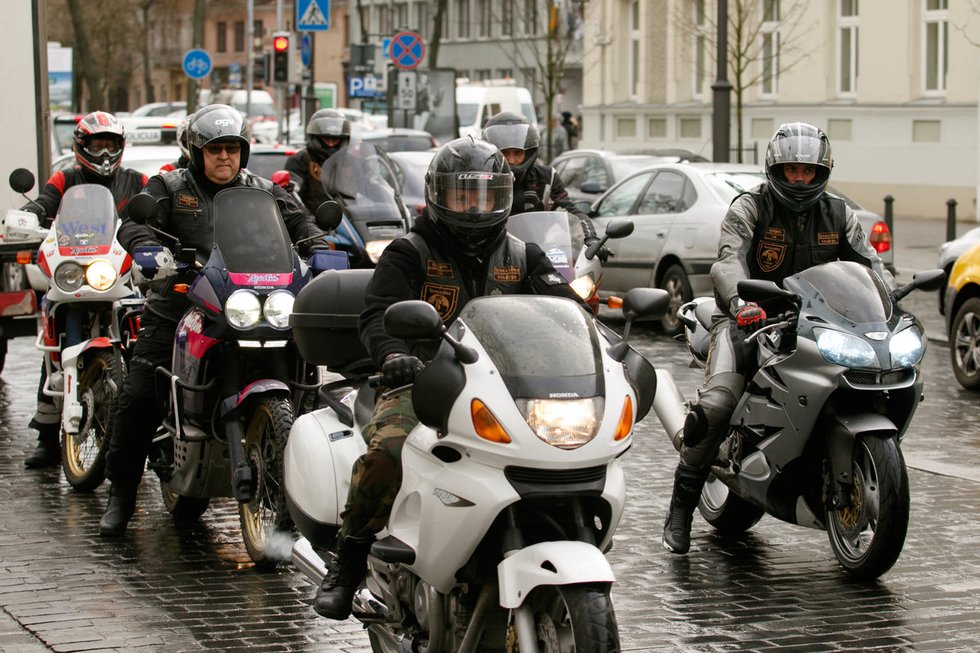 Policijos motociklai išlydėti šių metų sezonui