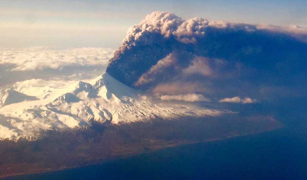 Pavlovo vulkanas Aliaskoje, 2016-ųjų kovas