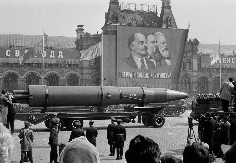 Karinis paradas Maskvoje, 1963-ieji