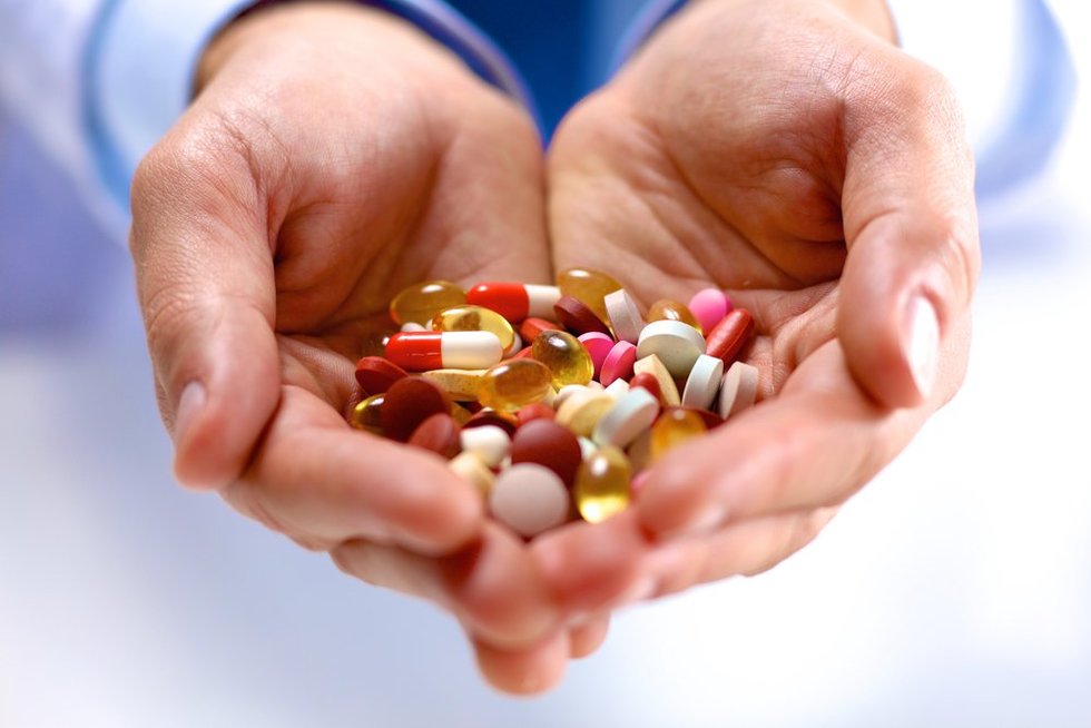 Tvarkome ne tik namus, bet ir vaistinėles: ką daryti su nebereikalingais vaistais?