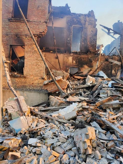 Rusija subombardavo mokyklą Luhansko srityje (nuotr. SCANPIX)
