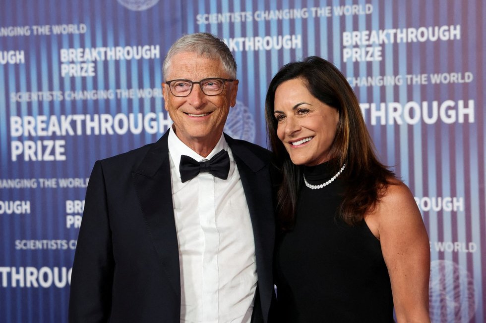 Billas Gatesas ir Paula Hurd (nuotr. SCANPIX)