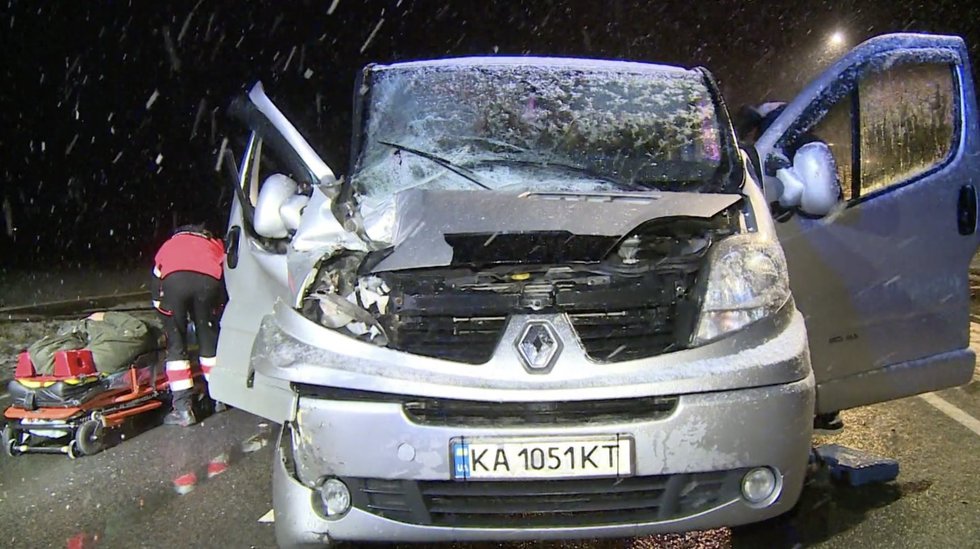 Į avariją patekęs „Renault“ automobilis (nuotr. stop kadras)