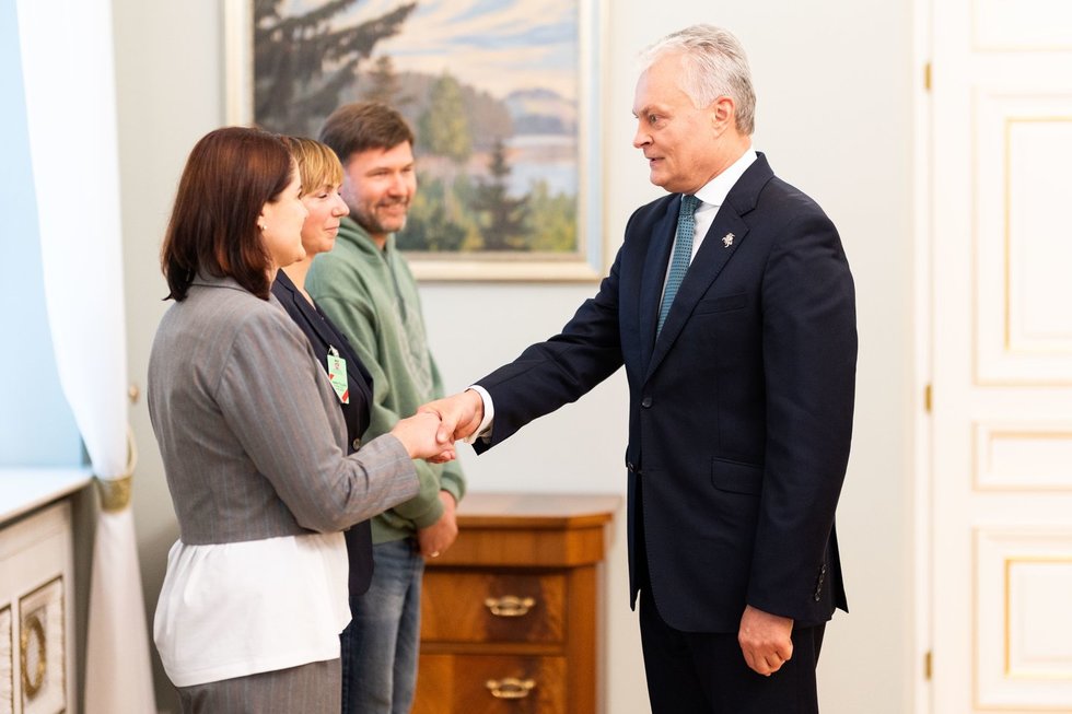 Gitanas Nausėda Prezidentūroje susitiko su Lietuvos švietimo darbuotojų profsąjungos atstovais (nuotr. Skirmantas Lisauskas / BNS)