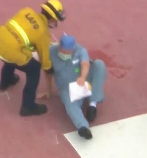 Ant ligoninės stogo nukrito sraigtasparnis, gabenęs organą: gydytojo poelgis nustebino visus (nuotr. stop kadras)
