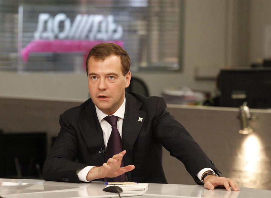 Dmitrijus Medvedevas „Dožd“ televizijos studijoje