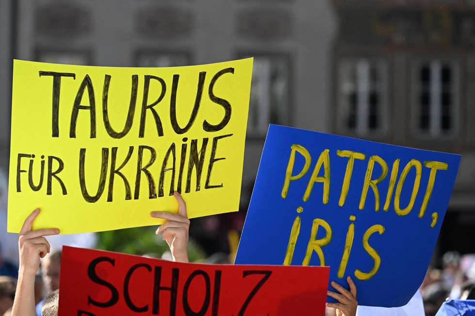 Vokietijos Bundestagas nepritarė pasiūlymui perduoti Ukrainai raketų „Taurus“ (nuotr. SCANPIX)