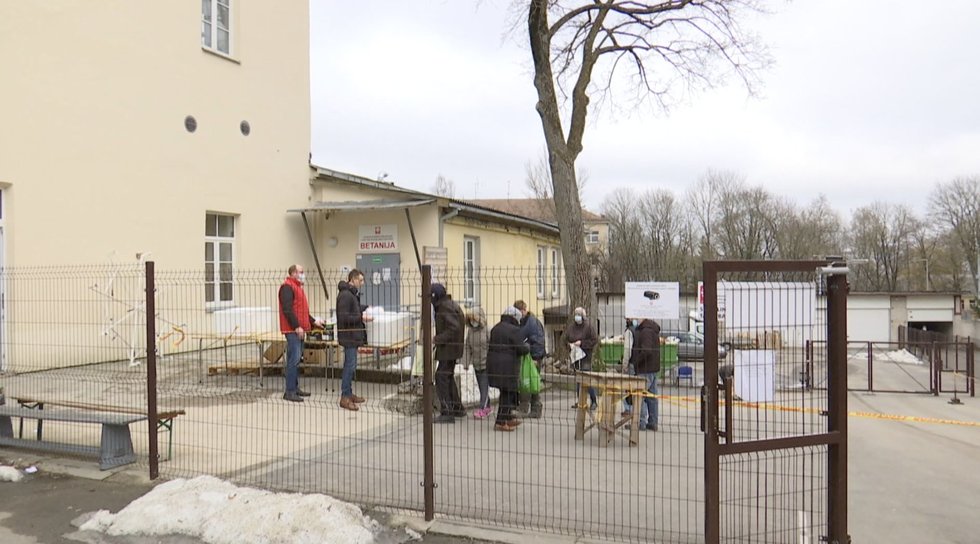 Karantinas ir pandemija Lietuvai grasina nauja skurdo banga