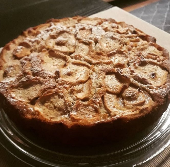 Rudeniškas kriaušių pyragas pagal Violetą Tarasovienę: lengvai pagaminamas, norėsis pakartoti