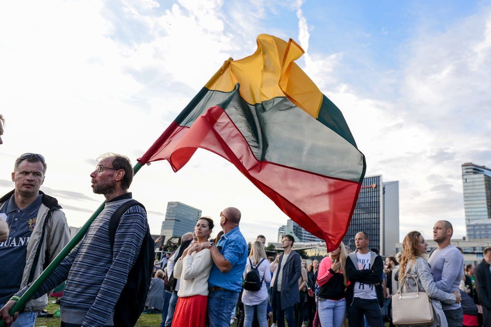 Šimtmečio piknike „Vilnius - Lietuvai“ skambėjo Lietuvos himnas