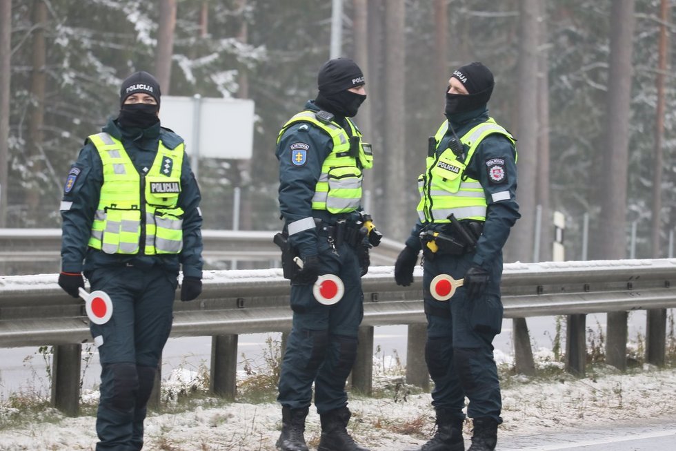 Policijos postas Nemenčinėje