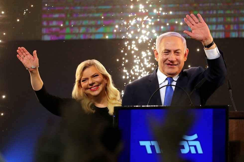 Izraelio premjeras Benjaminas Netanyahu kartu su žmona Sara (nuotr. SCANPIX)