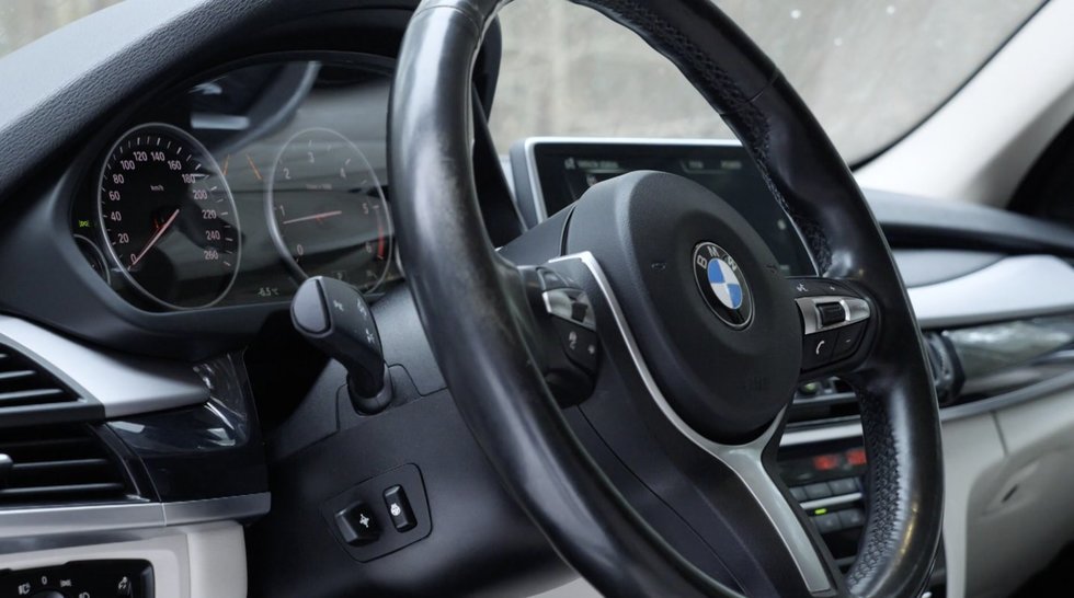 Trečios kartos „BMW X5“ 