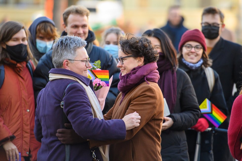 Prezidentas G. Nausėda susitiko su su mama, kovojančia už LGBTQ teises Rasa Račiene (nuotr. Fotodiena)