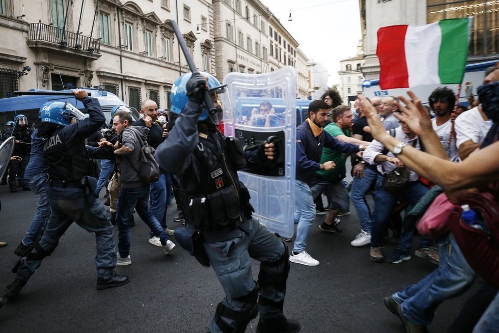 Protestas Romoje (nuotr. SCANPIX)