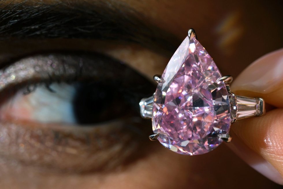 Retas ir įspūdingas grožis – rožiniai deimantai (nuotr. SCANPIX)