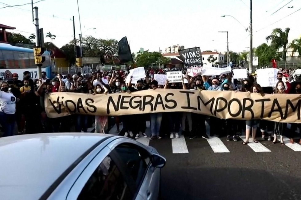 Brazilijoje masiniai protestai (nuotr. stop kadras)